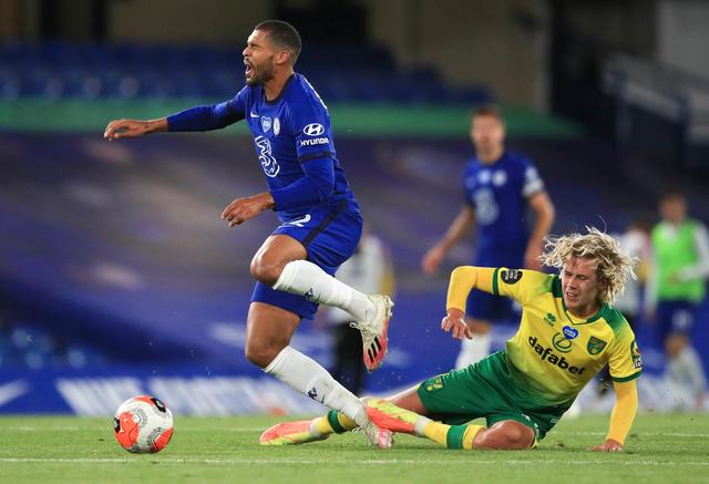 教练组借助 教练组借助